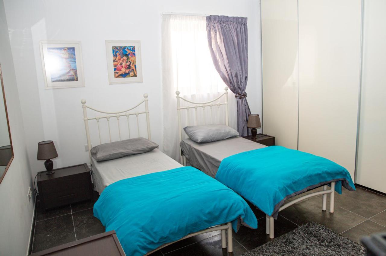 Ferienwohnung Dolmen Court Flat 10, Qawra St. Paul's Bay Exterior foto